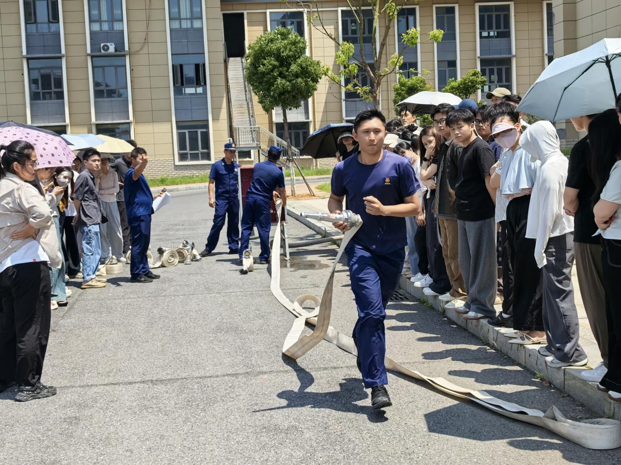 正在上傳...